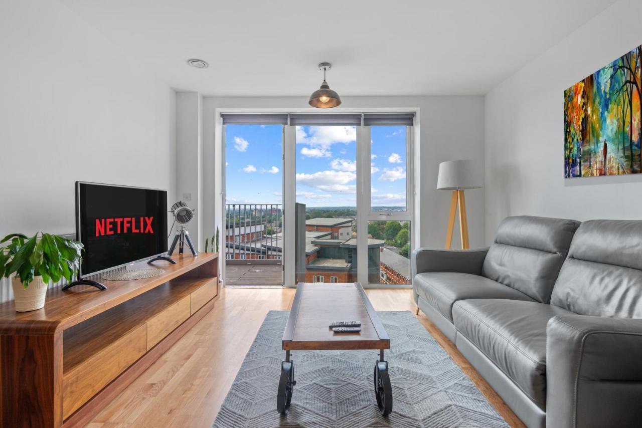Penthouse Flat In Slough Centerアパートメント エクステリア 写真